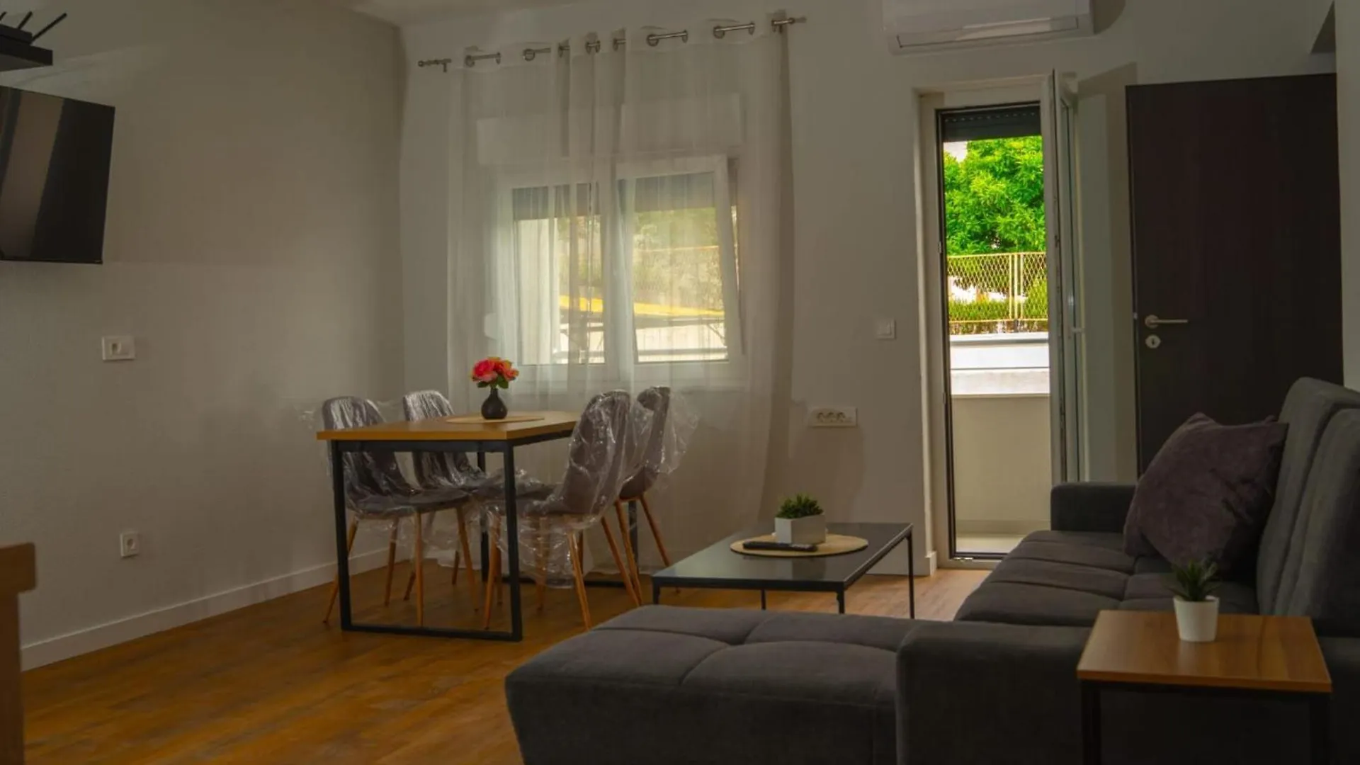 Apartments Neli Trogir